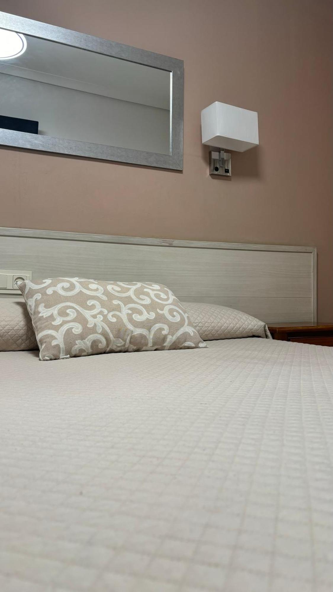 Hostal Atienzar Albacete Dış mekan fotoğraf