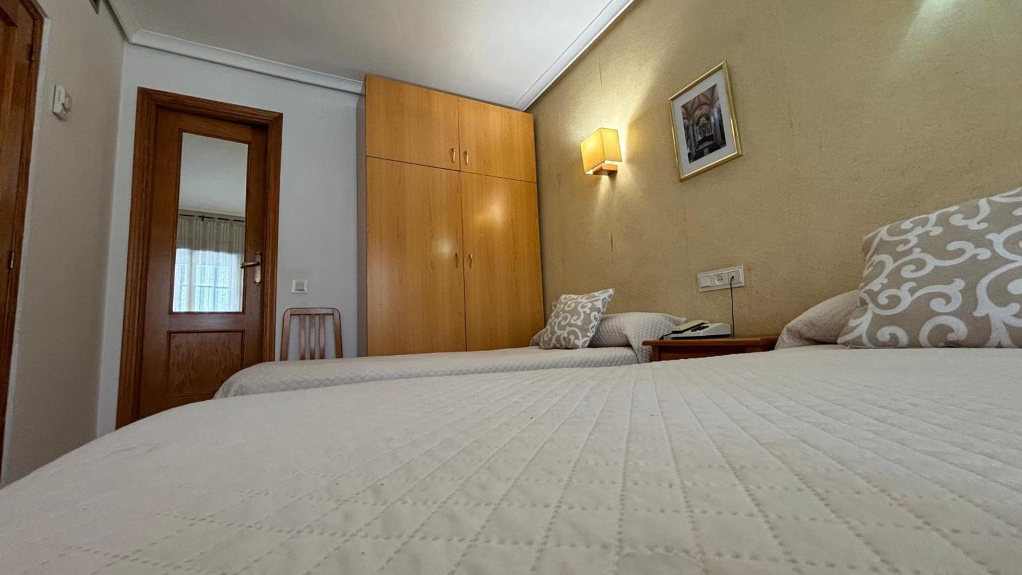Hostal Atienzar Albacete Dış mekan fotoğraf