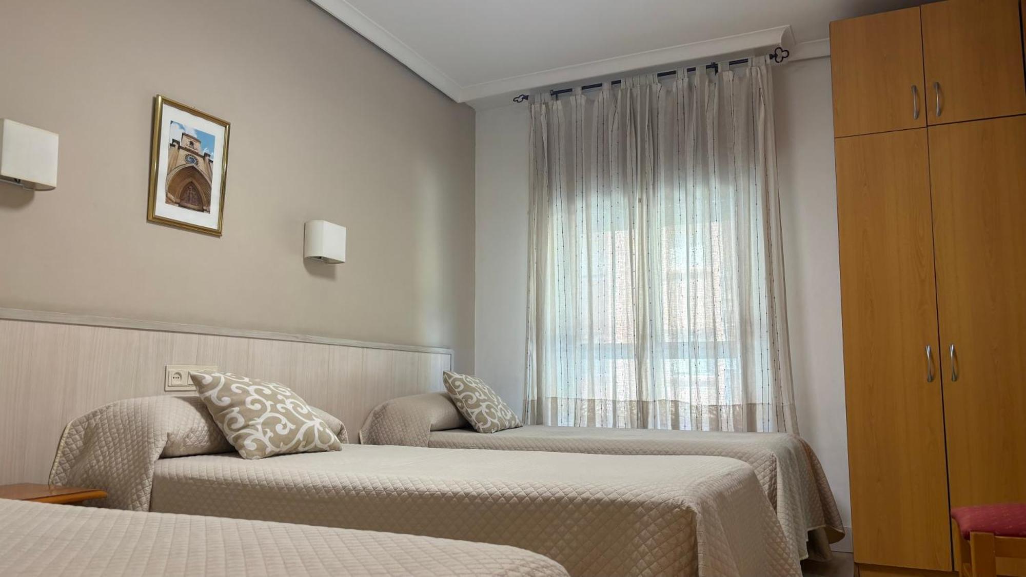 Hostal Atienzar Albacete Dış mekan fotoğraf